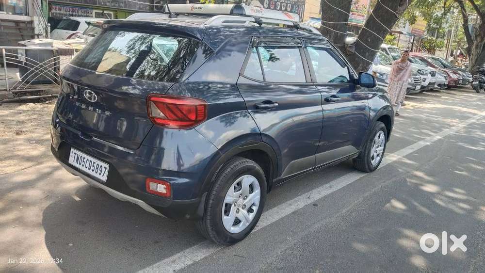 Hyundai Venue S 1.2 Petrol, 2021, Petrol