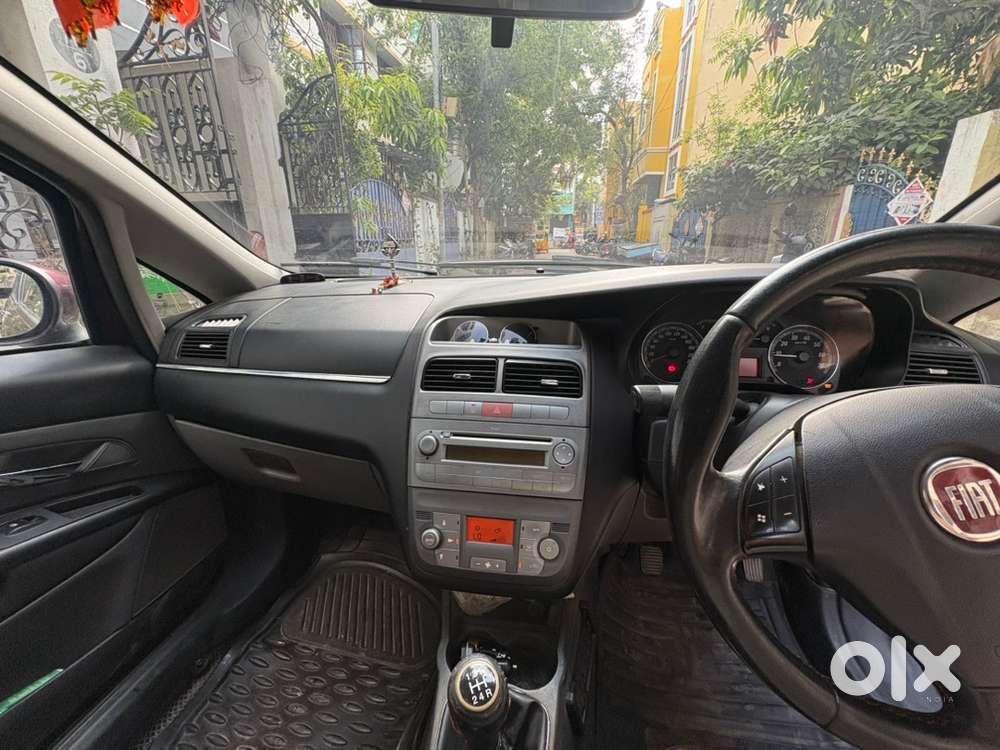 Fiat Grande Punto 2014 Diesel 75000 Km Driven