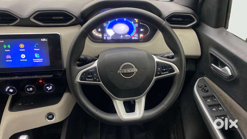 Nissan Magnite 1.0 Xv Turbo Cvt, 2022, Petrol