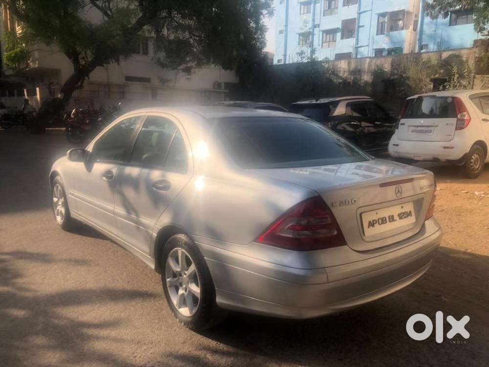 Mercedes Benz Petrol 2006 Model 88000kms Price:2,75,000/-neo