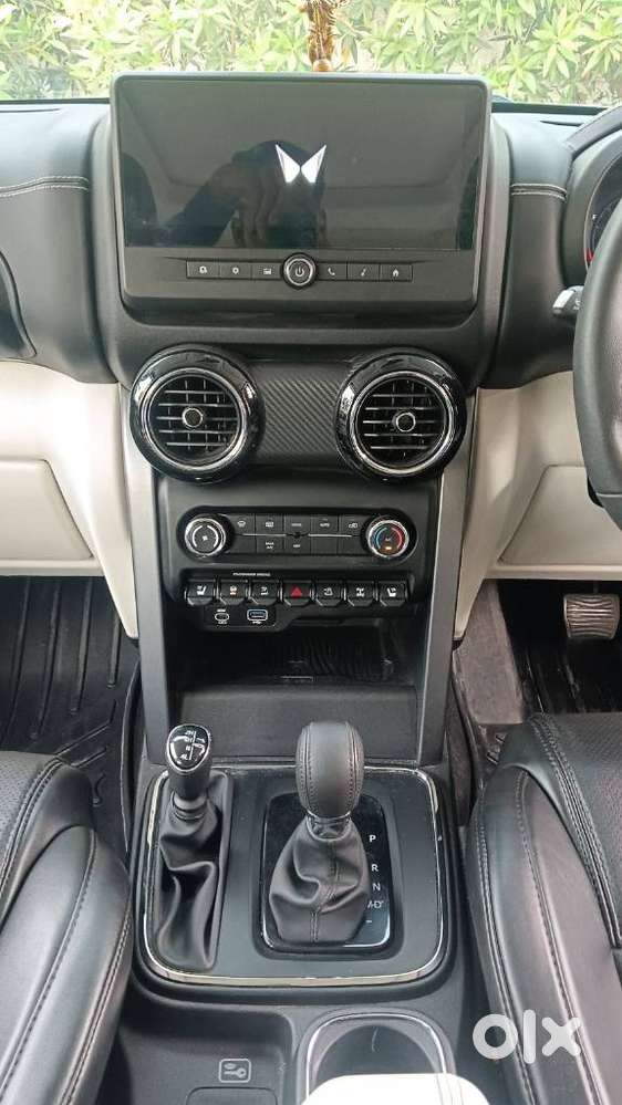 Mahindra Thar Roxx Ax7l Rwd Diesel At, 2025, Diesel