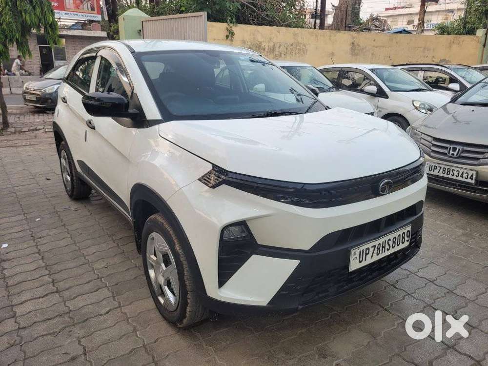 Tata Nexon 1.2 Revotron Xza Plus Premium Dual Tone, 2024, Petrol