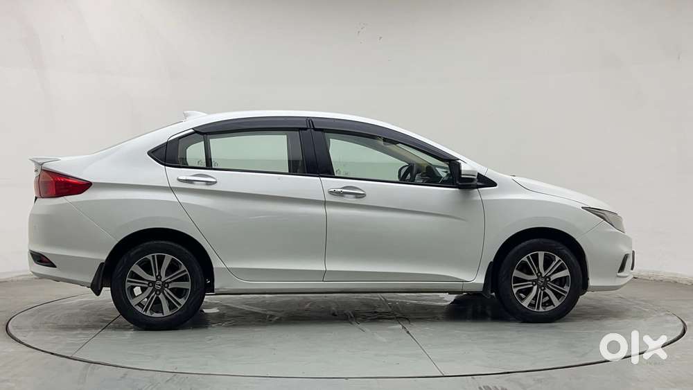 Honda City 1.5 V 4th Gen I-vtec Mt, 2022, Petrol
