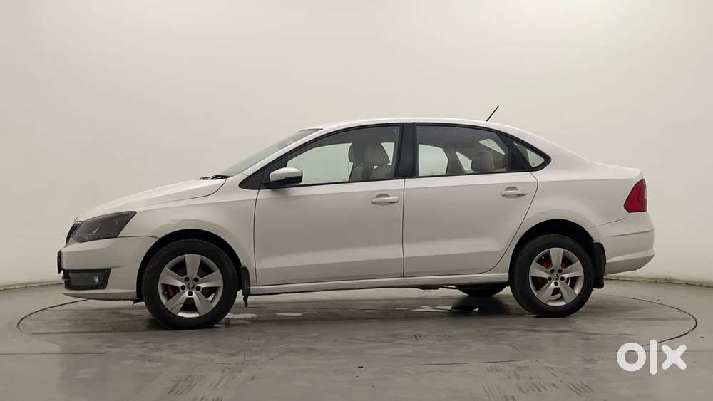 Skoda Rapid 1.5 Tdi At Style Plus, 2016, Diesel