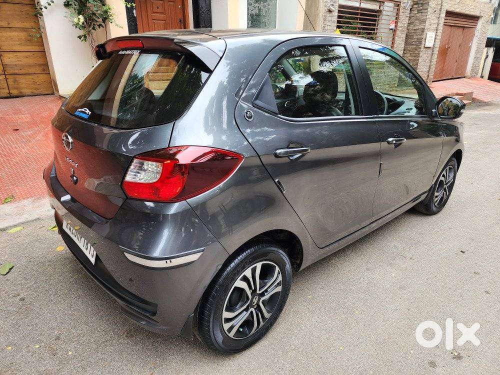 Tata Tiago 1.2 Revotron Xt (o), 2023, Petrol