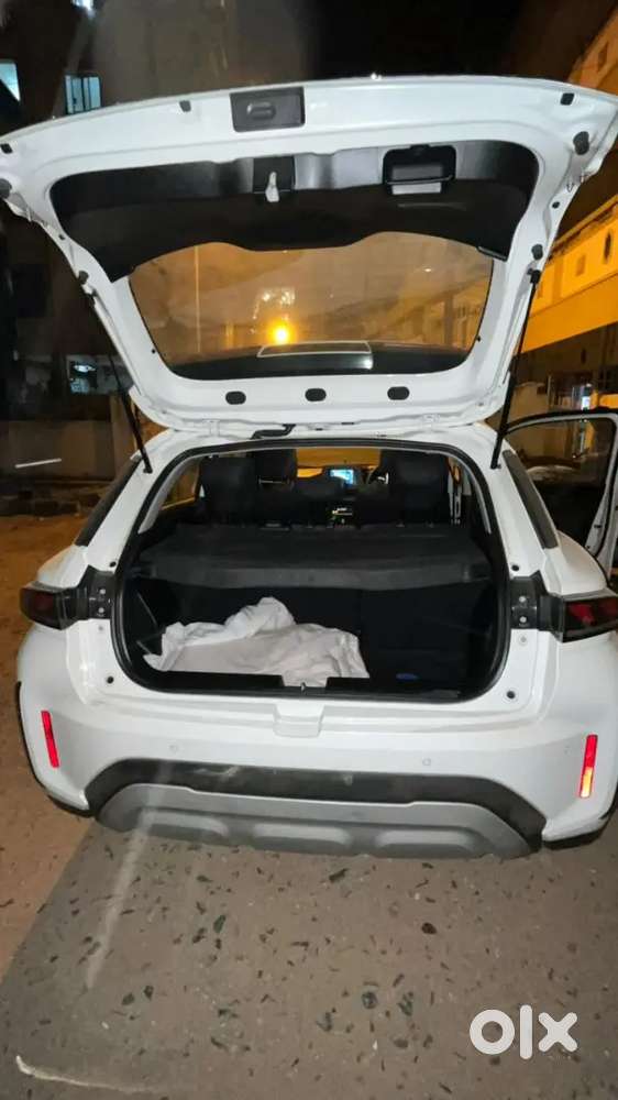 Maruti Suzuki Fronx 2025 Petrol 4000 Km Driven