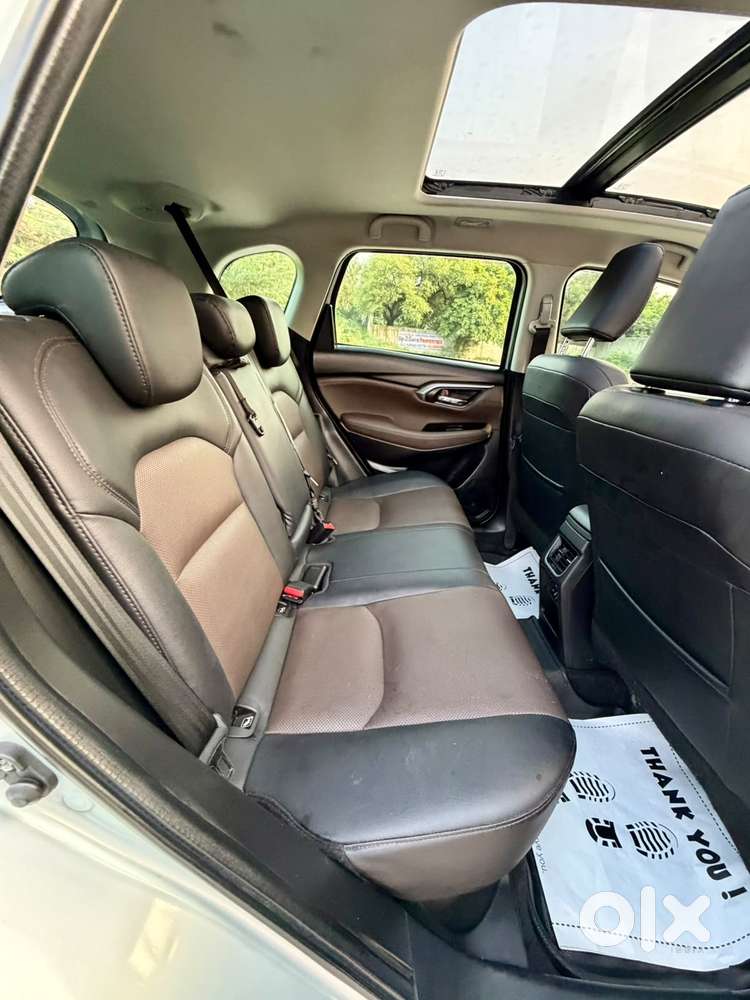 Toyota Urban Cruiser 1.5 Premium Grade At, 2023, Petrol