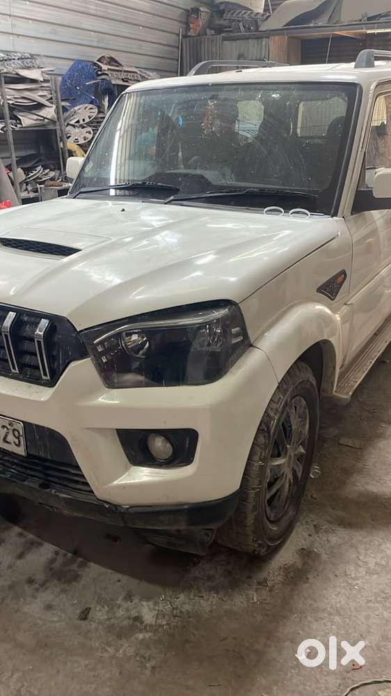 Mahindra Scorpio S4 Plus, 2017, Diesel