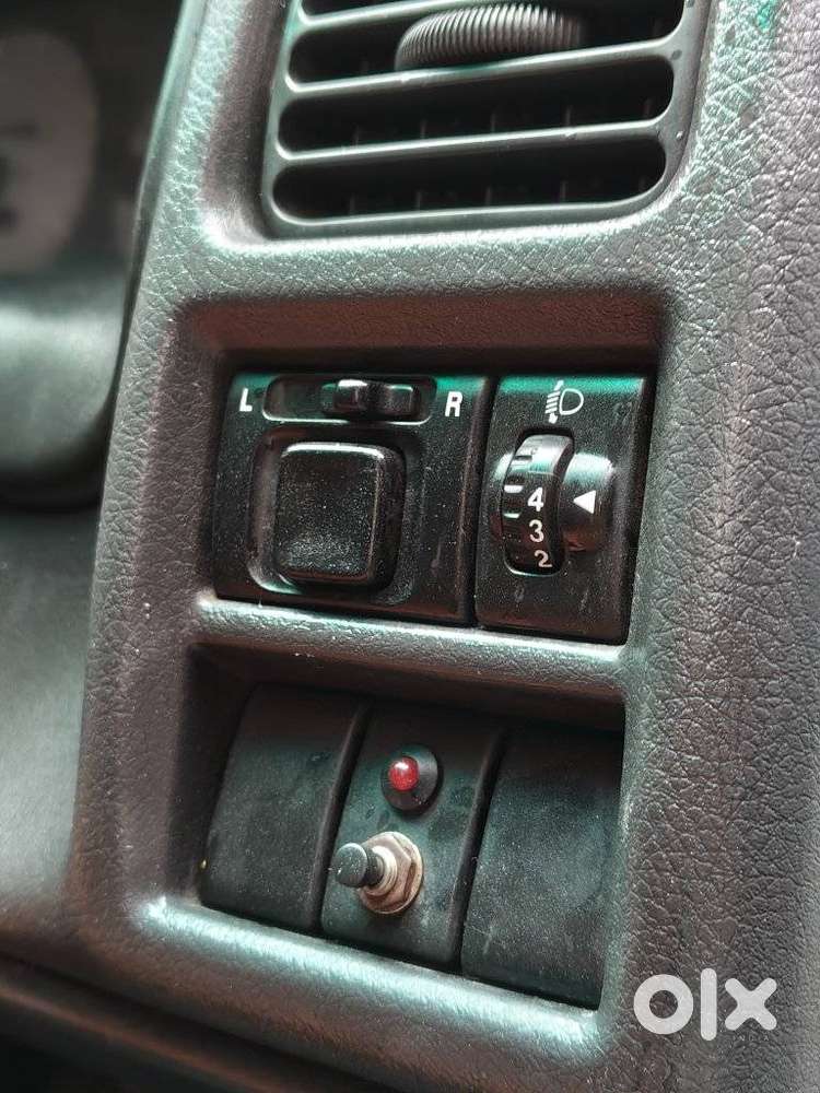 Maruti Suzuki Baleno, 2006, Petrol