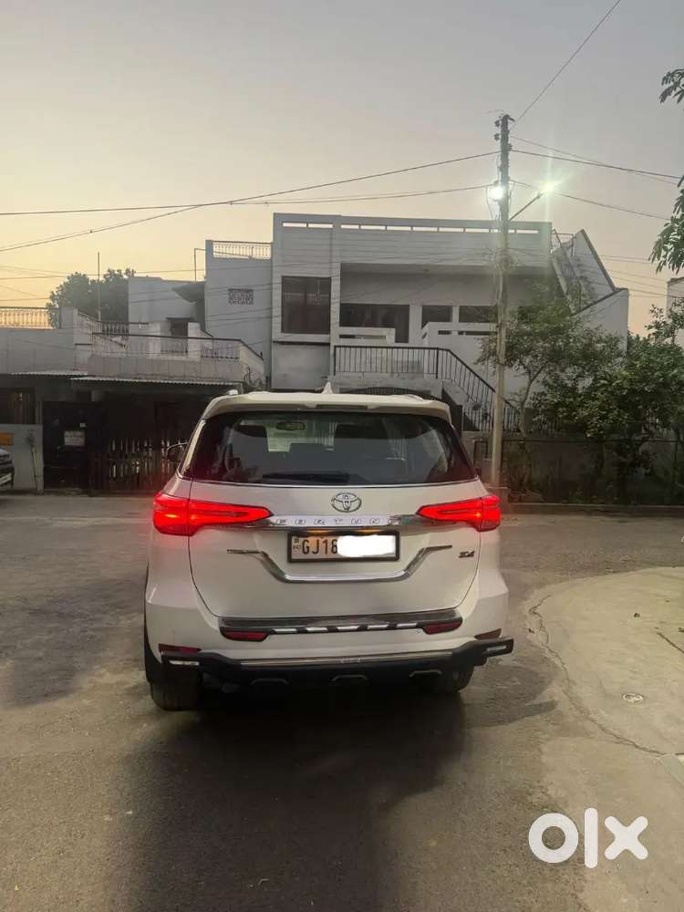 Toyota Fortuner 2023 Diesel 31800 Km Driven