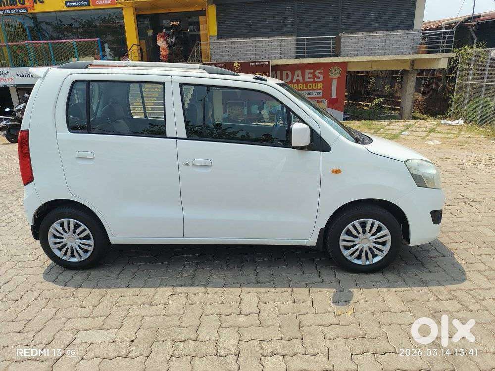 Maruti Suzuki Wagon R 1.0 Vxi Plus (o) Amt, 2017, Lpg