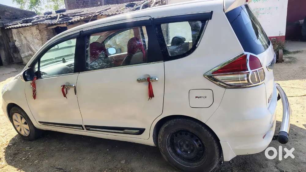 Maruti Suzuki Ertiga 2017 Petrol Manual Bahut Accha Gaadi Hai