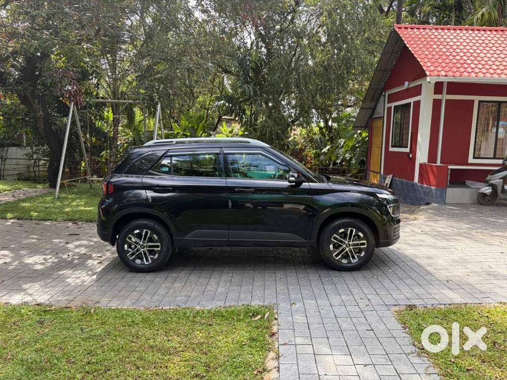 Hyundai Venue 1.2 Kappa Mt S(o) &ndash; 2025 Model | Mint Condition |