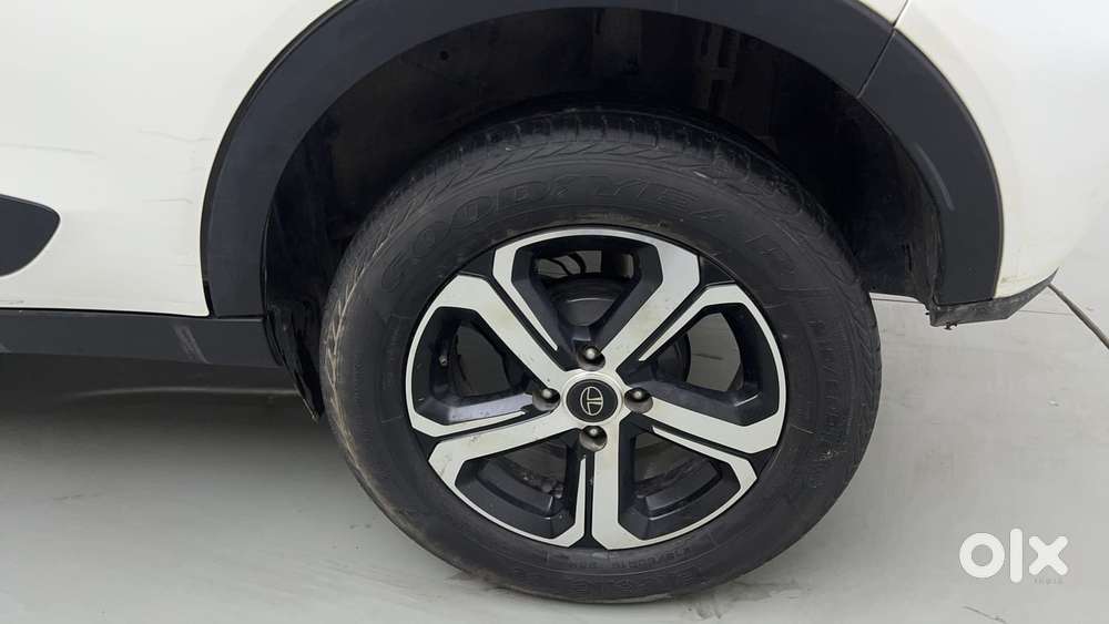 Tata Nexon 1.2 Revotron Xz Plus, 2023, Petrol