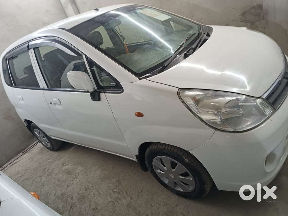 Maruti Suzuki Estilo Lxi Cng, 2014, Cng & Hybrids