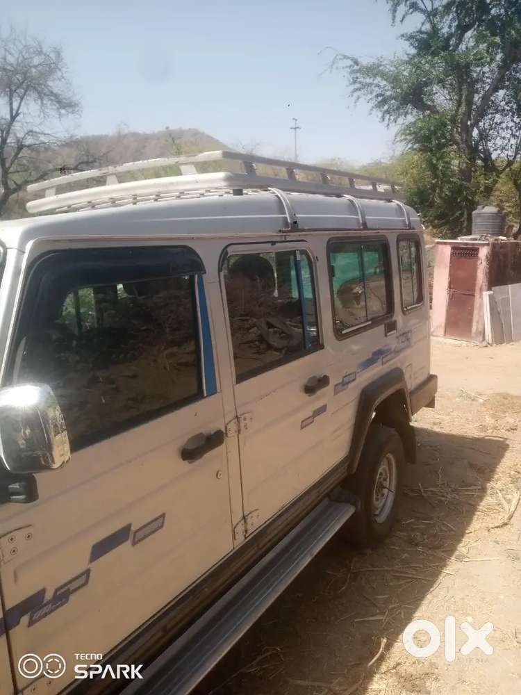 मोटर में सभी कागज कंप्लीट है वेल कंडीशन है इंजन का जनरल काम करवाया है