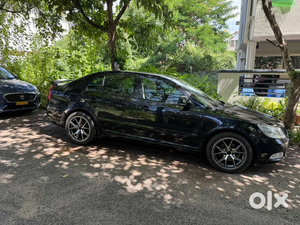 Skoda Laura 2.0 Ambition 2011