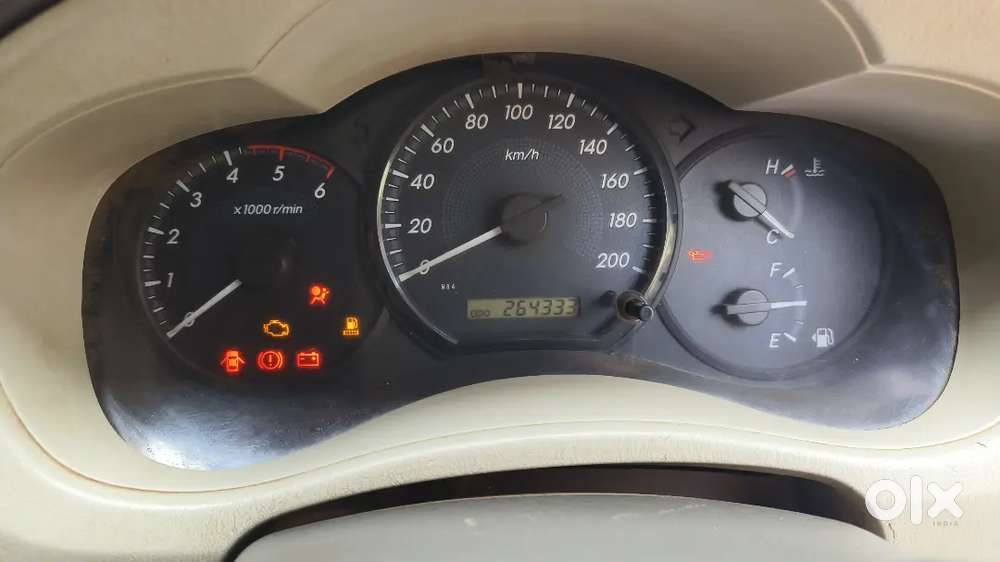 Toyota Innova 2012 Diesel Well Maintained