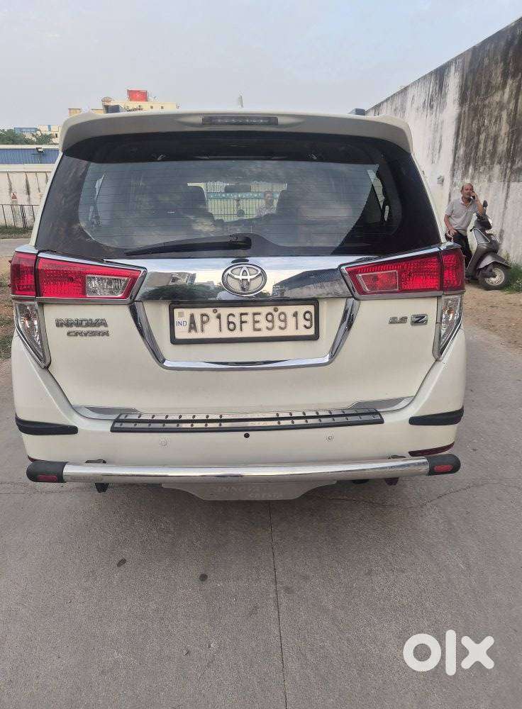 Toyota Innova Crysta 2.8z Automatic, 2018, Diesel