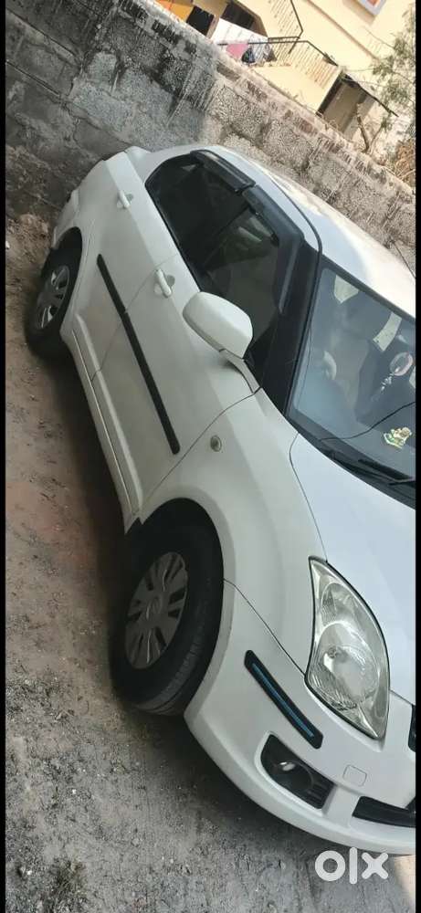 Maruti Suzuki Dzire 2011 Petrol 61000 Km Driven