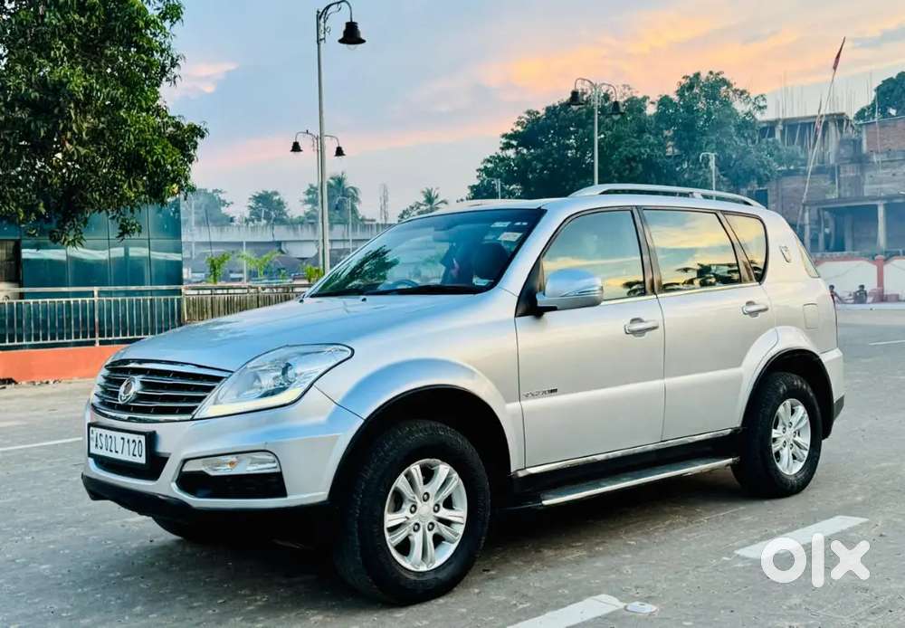 Mahindra Rexton 2014