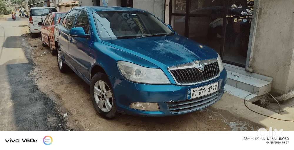 Skoda Laura 2010 Diesel 100000 Km Driven