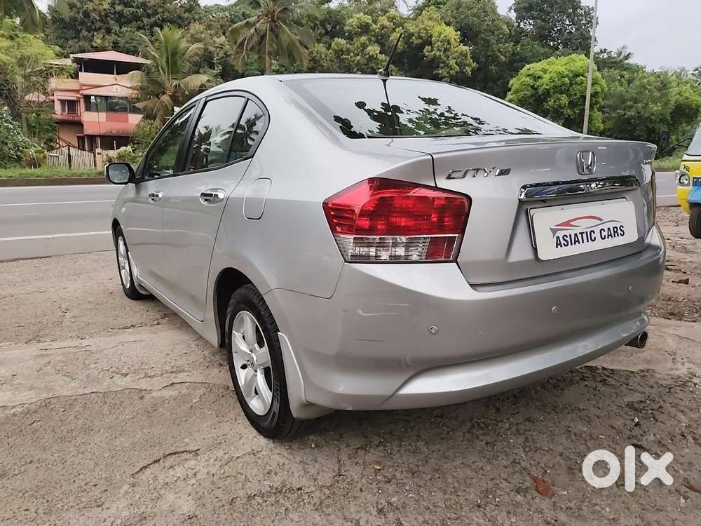 Honda City V At, 2011, Petrol