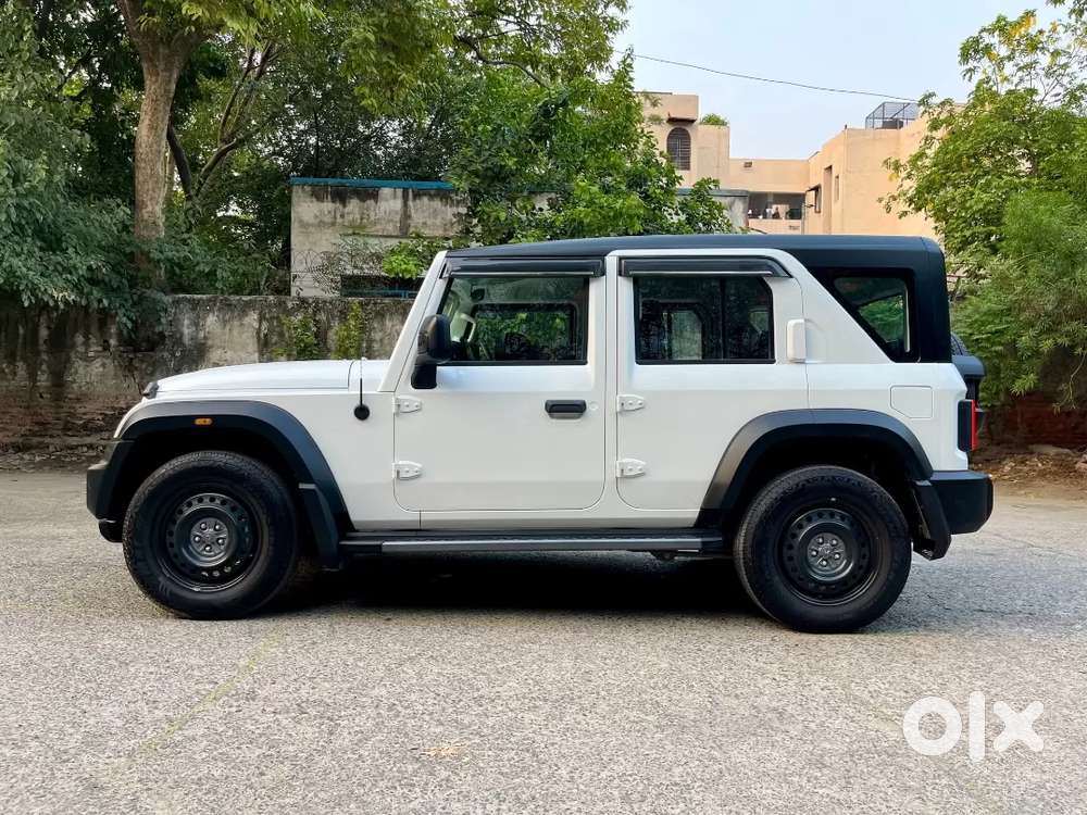 Mahindra Thar Roxx, 2025, Petrol
