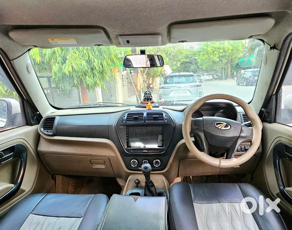 Mahindra Tuv 300 T4 Plus, 2018, Diesel