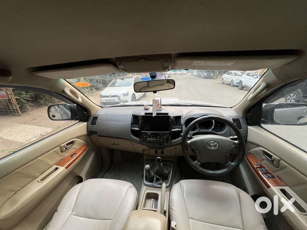 Toyota Fortuner 4x4 Manual Limited Edition, 2009, Diesel