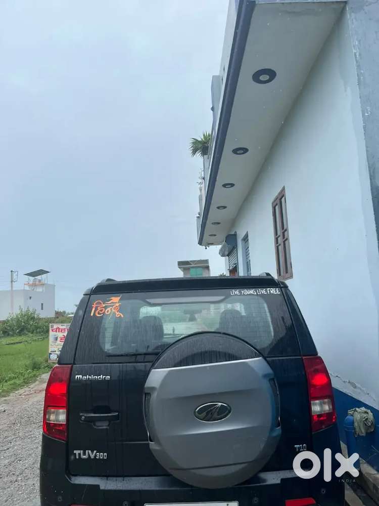 Mahindra Tuv 300 2017 Diesel Manual Top And Variant