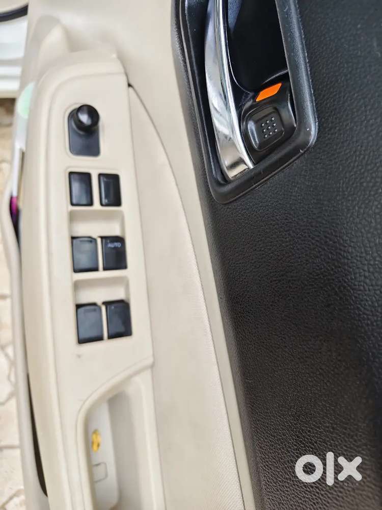 2017 Maruti Suzuki Dzire Vxi Amt Cng