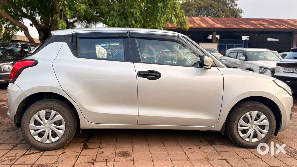Maruti Suzuki Swift 1.2 Vxi (o), 2023, Petrol