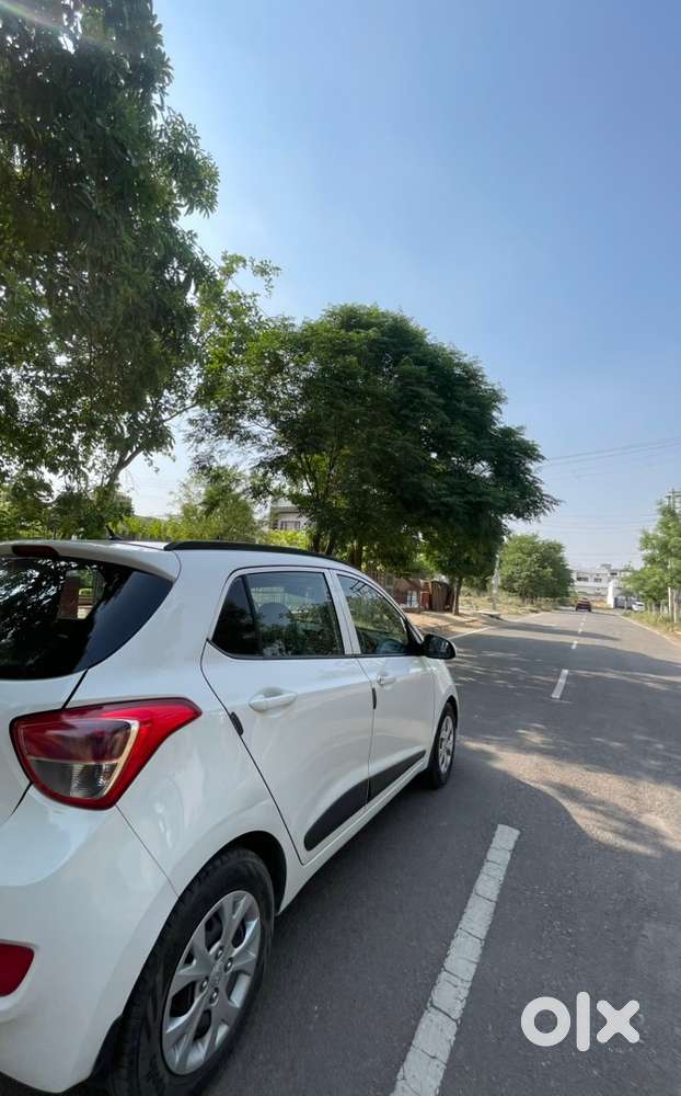 Hyundai Grand I10 2016/2017 2nd Owner Diesel Well Maintained New Tyres