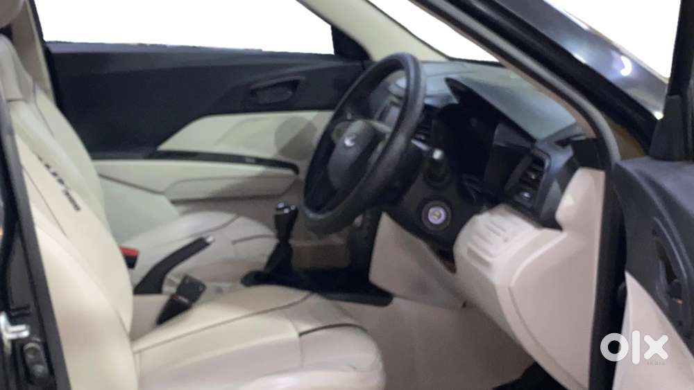 Mahindra Xuv300 W8 Diesel, 2022, Diesel