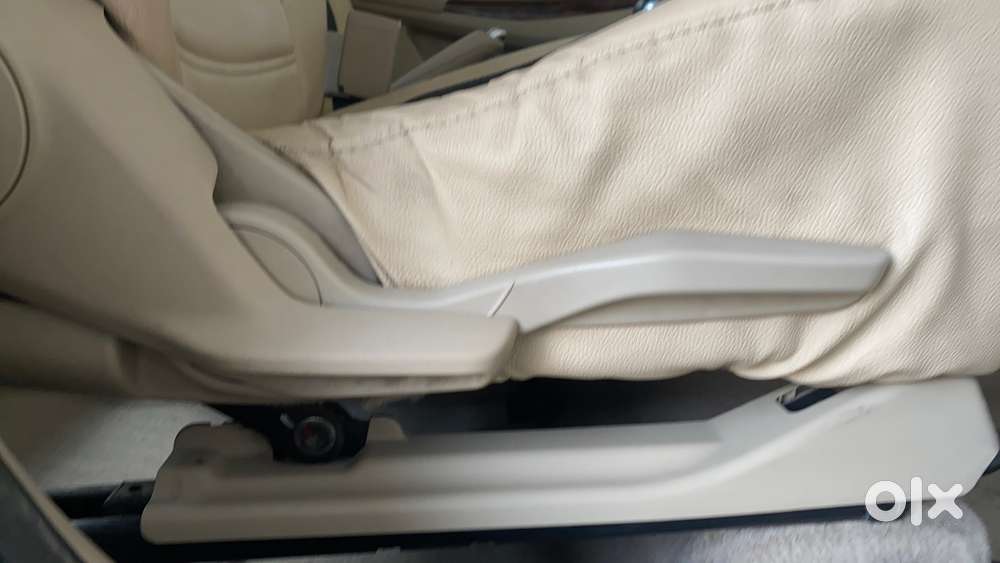 Maruti Suzuki Swift Dzire Amt Zxi, 2018, Petrol