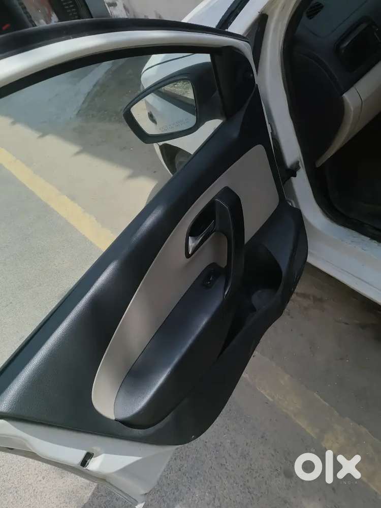 Volkswagen Polo 2011 Year Petrol Car