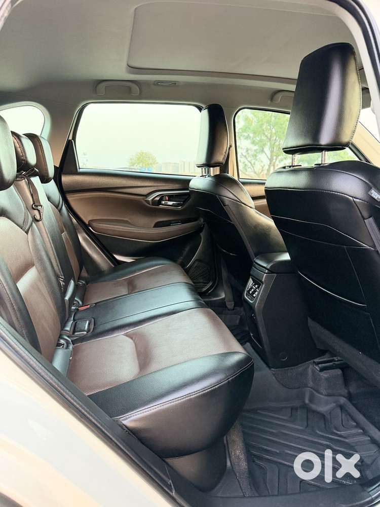 Toyota Urban Cruiser Hyryder 1.5 V Hybrid, 2023, Petrol