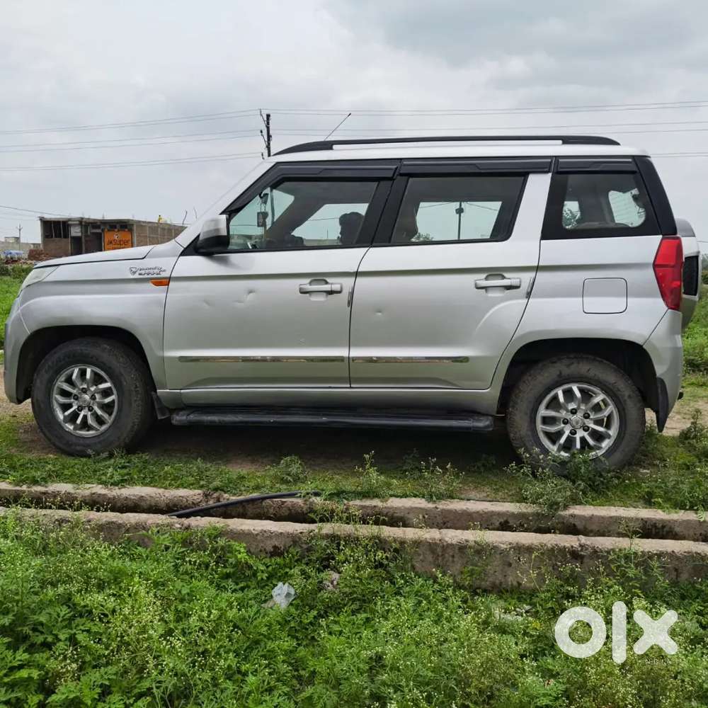 Mahindra Tuv 300 2016