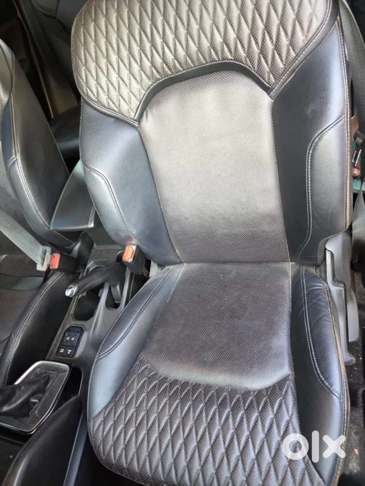 Grand Vitara Strong Hybrid, Sunroof, Top Model Very Good Condition.