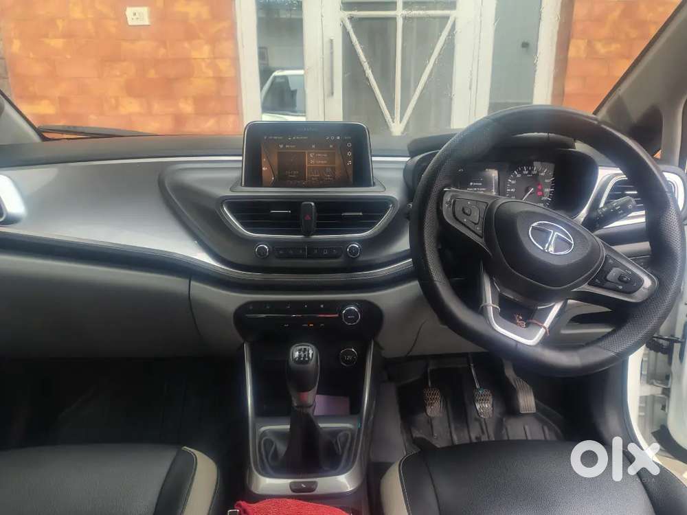 Tata Altroz 1.2 Petrol 2020 Push Button Start