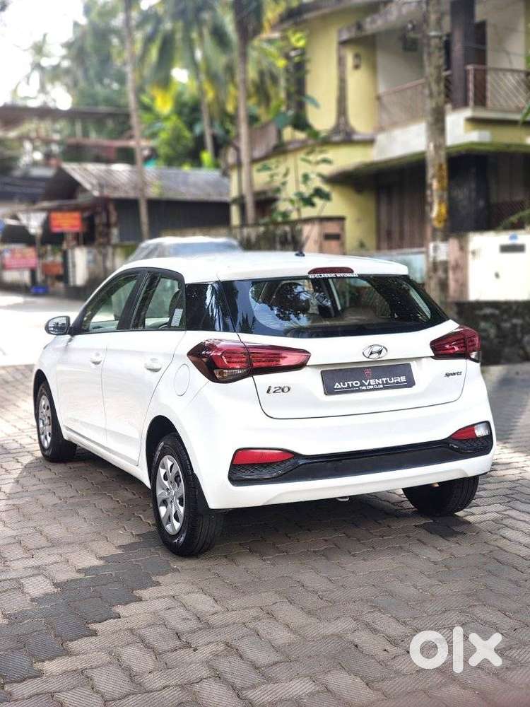 Hyundai I20 Sportz 1.2 Vtvt, 2018, Petrol