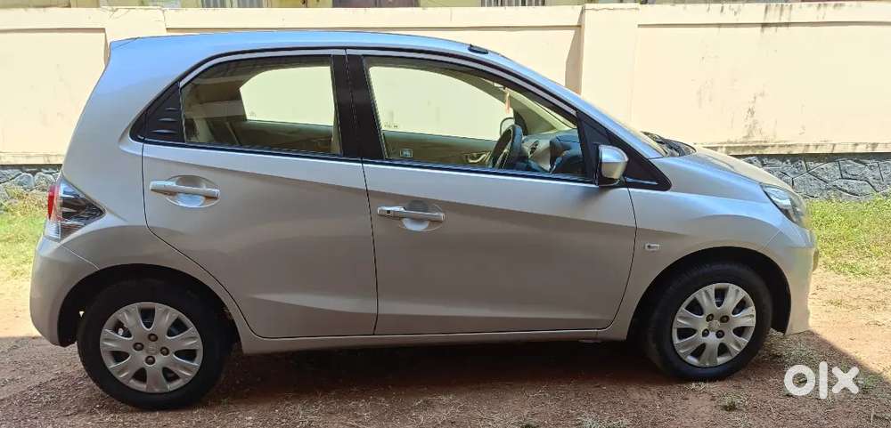 Honda Brio Smt
79000 Km
Correct Service
Excellent Condition
New Tyres