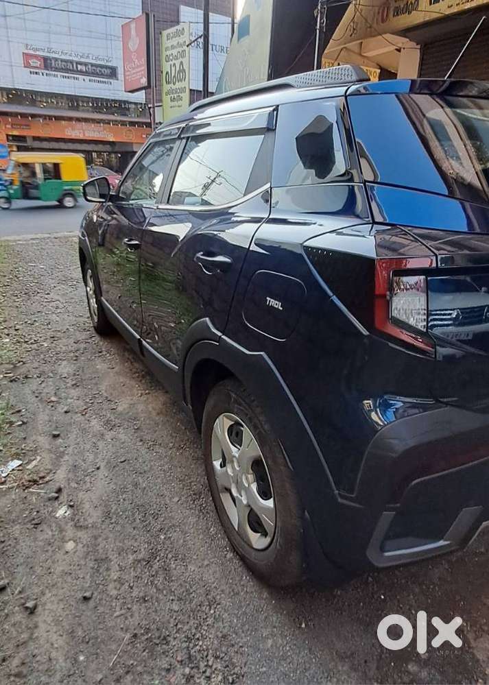 Mahindra Xuv 3xo Mx3, 2024, Petrol