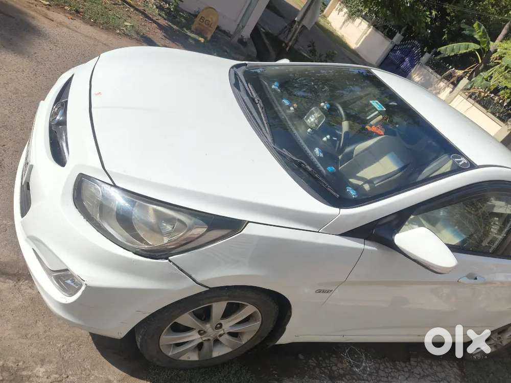 Hyundai Verna Diesel Manual 2012 Model
