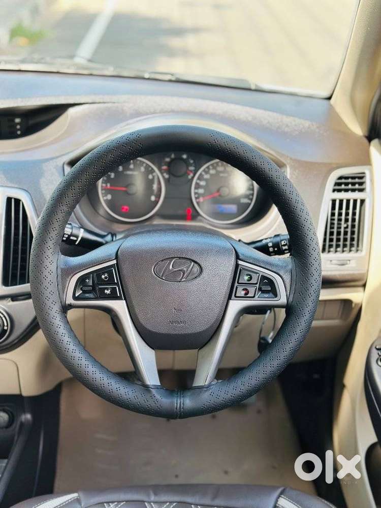 Hyundai I20 Sportz 1.2 Bs-iv, 2013, Petrol