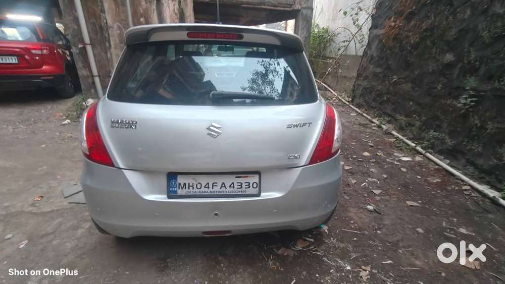 Maruti Suzuki Swift Zxi, 2011, Petrol