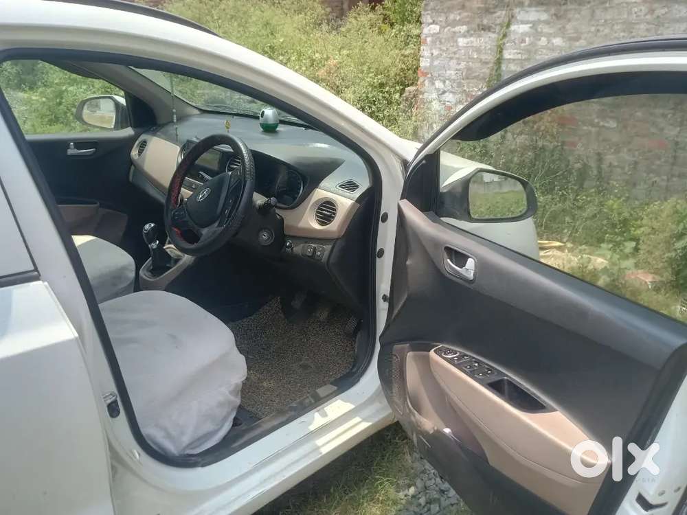 Hyundai Grand I10 2017 Petrol+cng Manual & Well Maintained