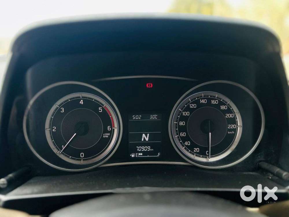 Maruti Suzuki Swift Dzire Amt Vdi, 2018, Diesel