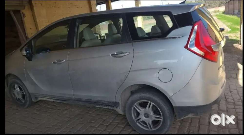 Mahindra Marazzo 62000 Km Driven, 2018, M6, 7 Seater
